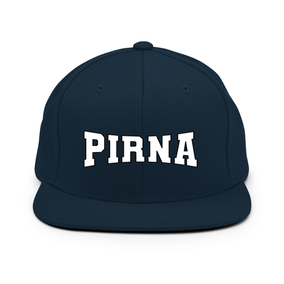 Personalisierbare Pirna Cap – Varsity4 Design – Dunkles Navy für Pirna