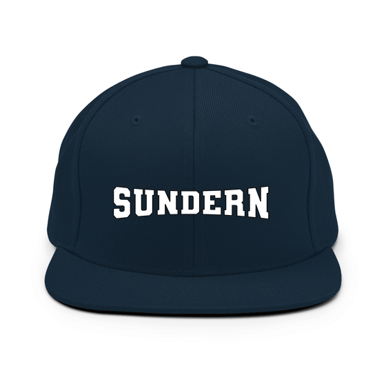 Personalisierbare Sundern Cap – Varsity4 Design – Dunkles Navy für Sundern