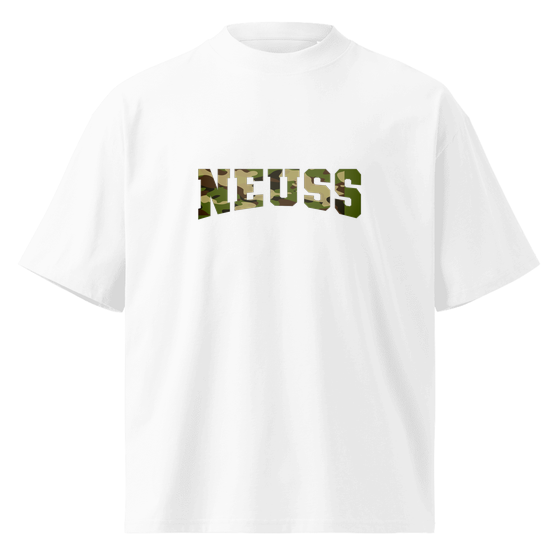 Neuss T-Shirt mit Camouflage-Design (Weiß) – Produktansicht